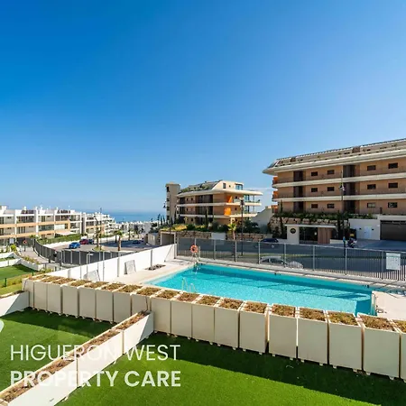 Apartment Brisas Del Higueron - Sea Views And Pool, Lomas,