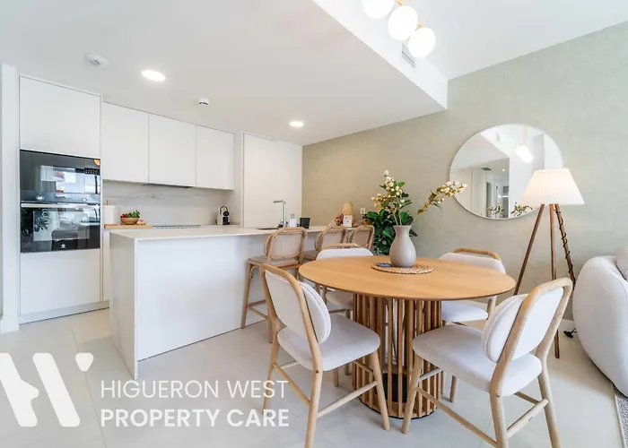 Lomas Collection - Brisas Del Higueron