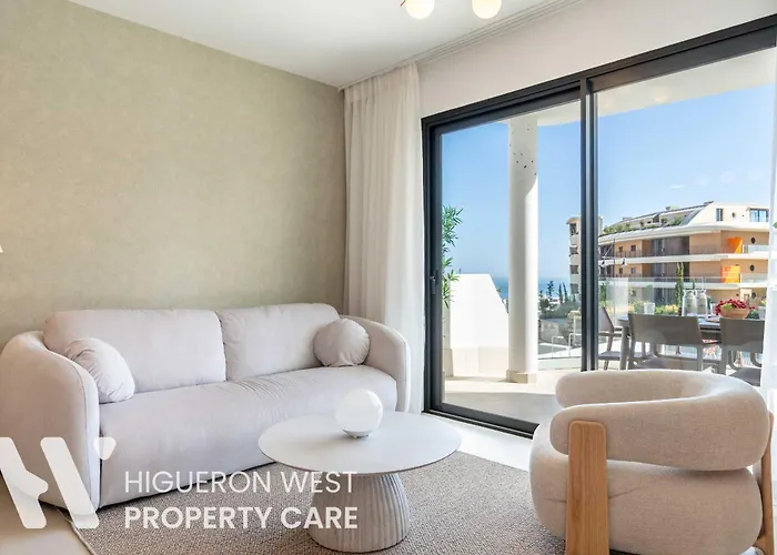 Lomas Collection - Brisas Del Higueron Apartment