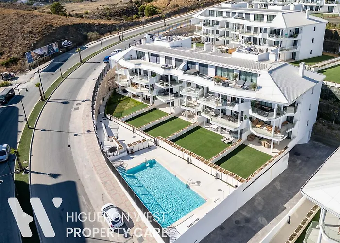 Lomas Collection - Brisas Del Higueron *